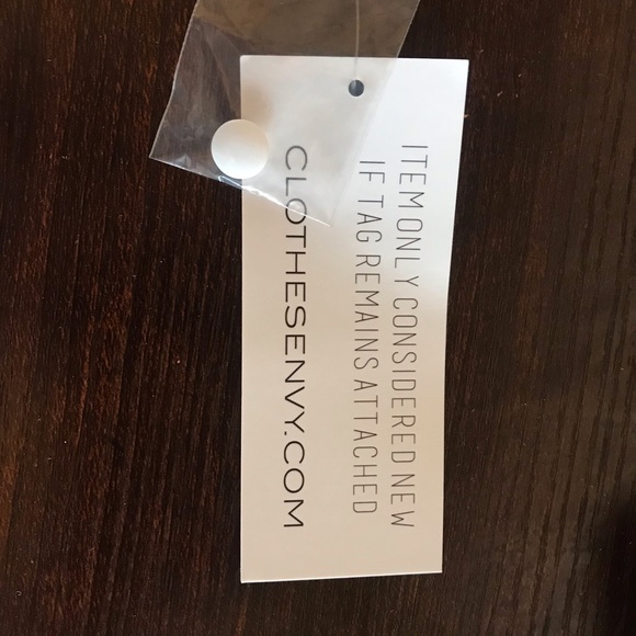 Lace romper - Picture 2 of 4